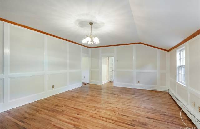 953 Ripley Lane Gallery 3