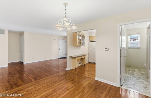 1201 Normandy Court photos photos