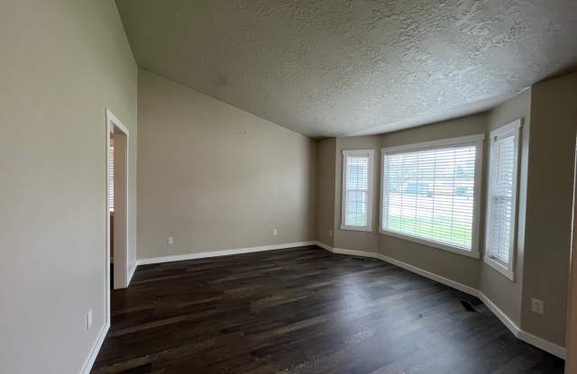 4388 South Danridge Avenue Gallery 2