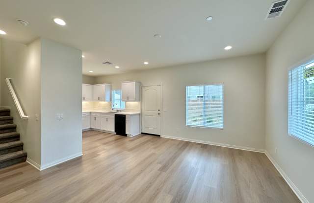 2265 Chestnut St photos photos
