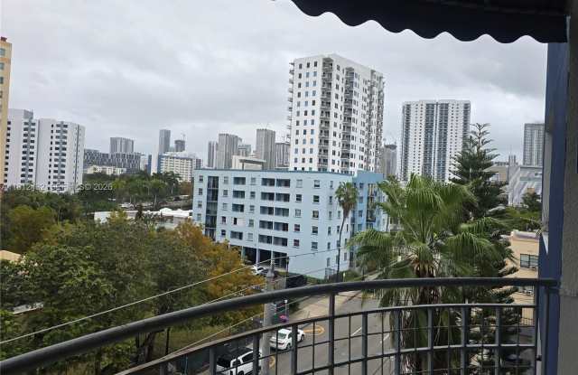 546 SW 1st ST photos photos 546 SW 1st ST photos photos