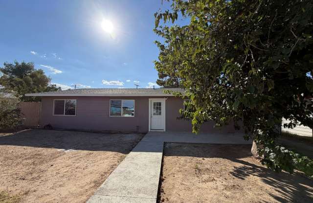 3 Bedroom 2 Bathroom House Located in Grandview Gallery 3