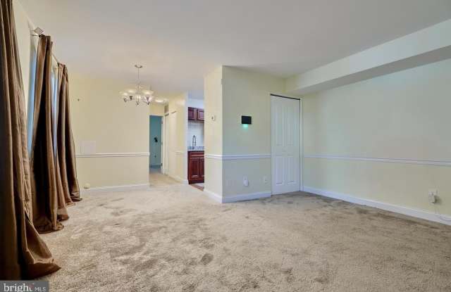 4410 FALLS BRIDGE Drive Gallery 4