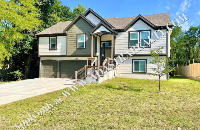 Beautiful Home in Independence-Available NOW!! photos photos