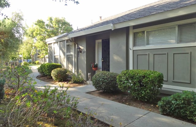 203 Escobar Ave - 203 Escobar Avenue, Los Gatos, CA 95032