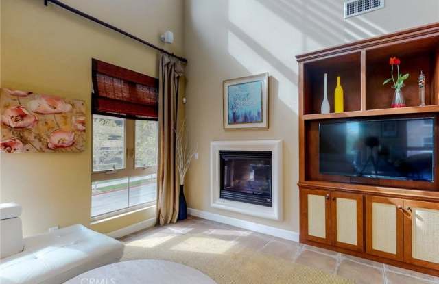 13 Vantis Drive Gallery 4
