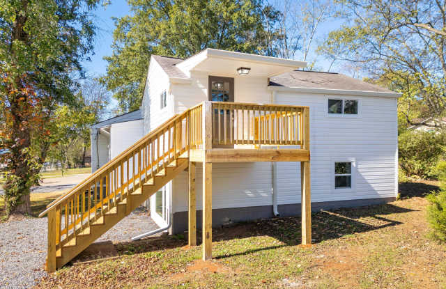 1201 East 32nd Street - 1 photos photos