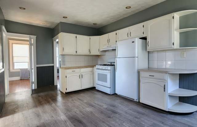 149 Pond Street - 2 photos photos