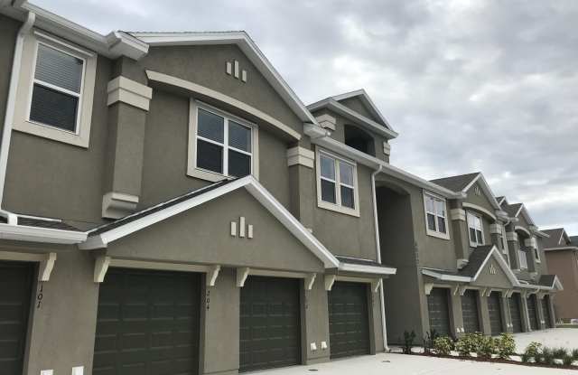 4017 Meander Place unit: 102 photos photos