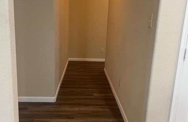 930 English Drive Gallery 3
