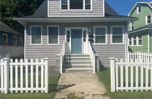 35 Barnum Terrace - 35 Barnum Terrace, Stratford, CT 06614