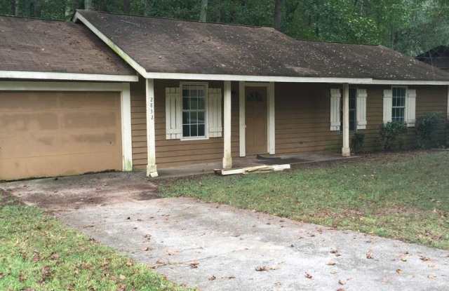 2832 Woodfield Drive Gallery 2