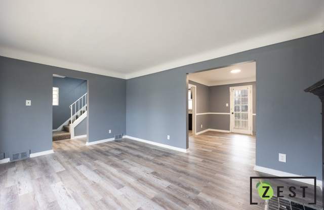 **OPEN HOUSE FRIDAY Sept 18th from 6:30pm to 7pm**  Amazing 3 Bed 1.5Bath Colonial Gallery 3