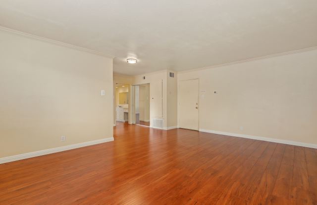 400 N Acacia Ave photos photos 400 N Acacia Ave photos photos