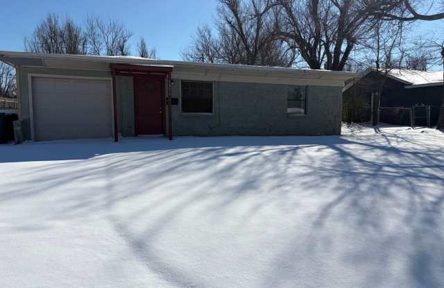 2 Bed 1 Bath Stone Home in Del City photos photos