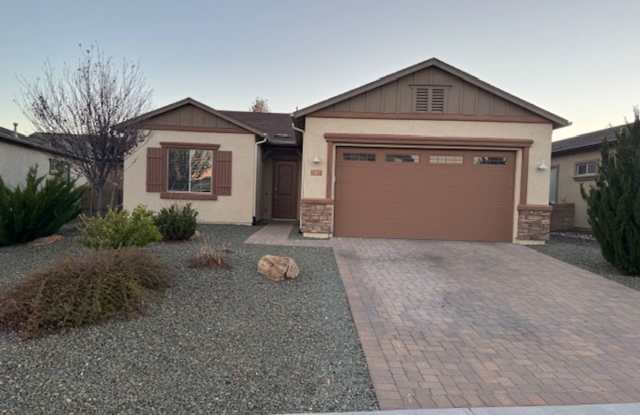 Beautiful 3 bedroom 2 bath 2 car garage home in Pronghorn Ranch! - 7907 East Talking Iron Lane, Prescott Valley, AZ 86315