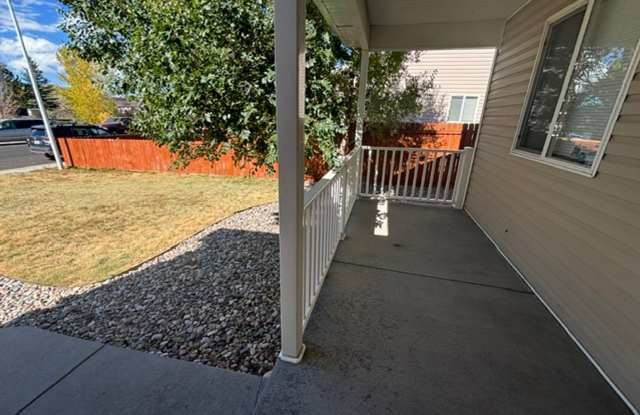Recently Remodeled 3 bedroom 2.5 bathroom! Gallery 3