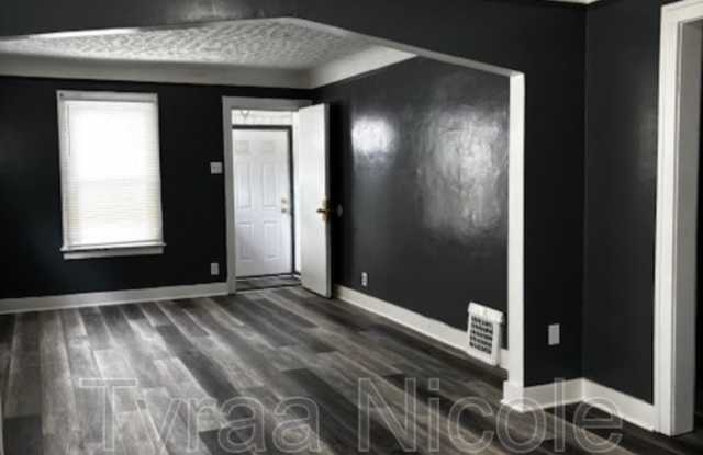 14284 Cruse Street Gallery 2