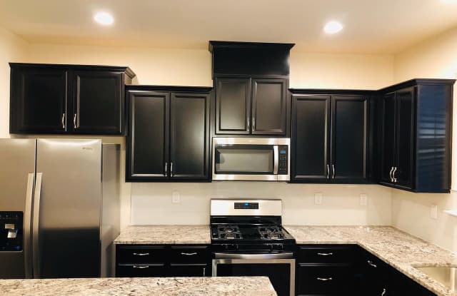 5856 Clan Maclaine Dr Gallery 2