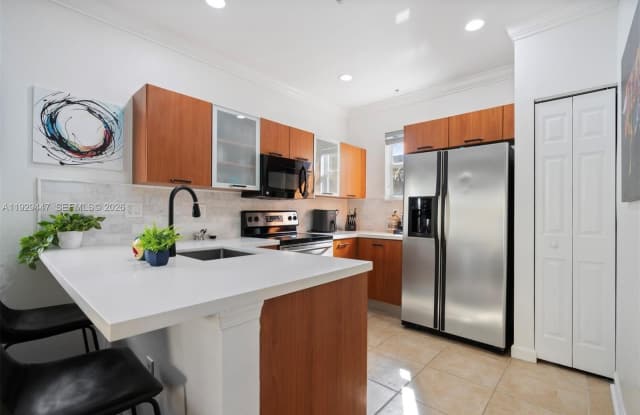 2508 SW 14th Ave photos photos