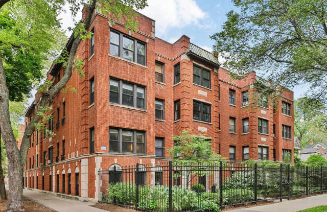 1850 W LUNT Avenue Gallery 1