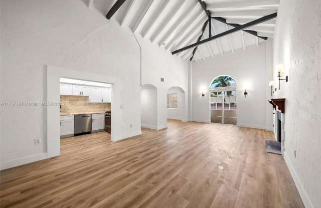 2411 Biscayne Boulevard photos photos