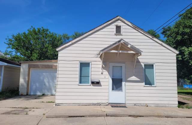 612 N Washington - 612 North Washington Street, Grand Island, NE 68801 612 N Washington - 612 North Washington Street, Grand Island, NE 68801