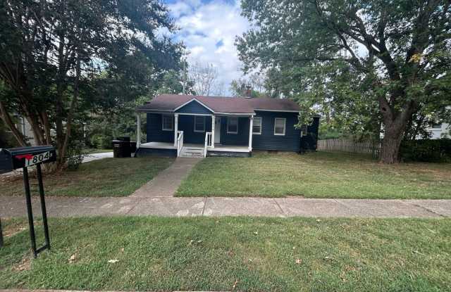Bright, Charming 3BR Home | Old Hickory Gallery 3