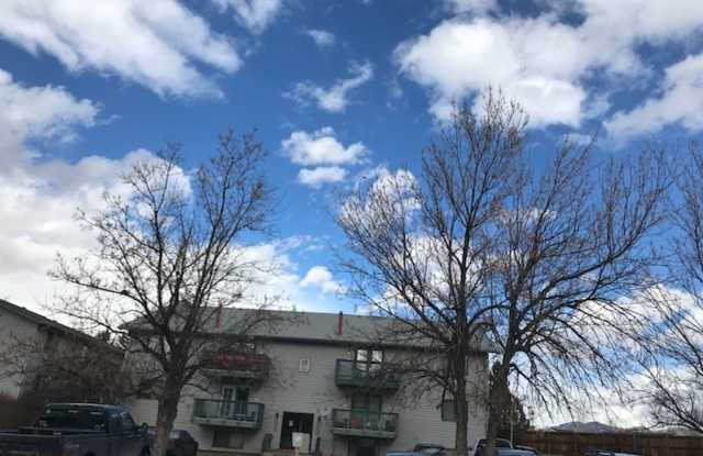 2 Bedroom Condominium in Rifle Gallery 1