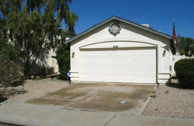 8864 W MICHELLE Drive - 8864 West Michelle Drive, Peoria, AZ 85382