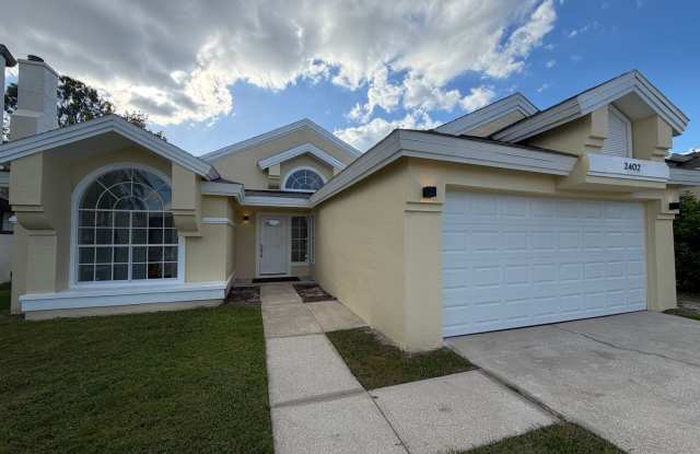 3/2 Pool Home for Rent Gallery 1