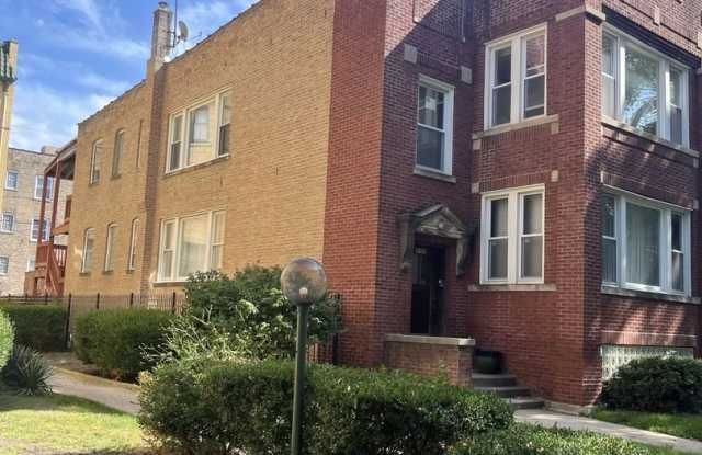 8019 S Vernon Avenue Gallery 2