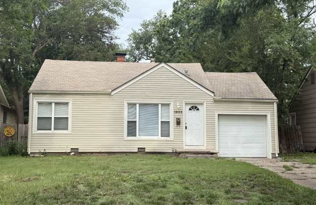 1823 N Garland - 1823 North Garland Street, Wichita, KS 67203