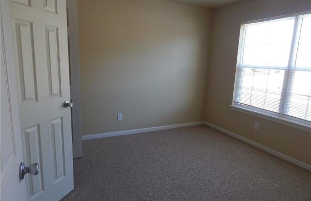 1922 Lisa Walk Drive Gallery 3