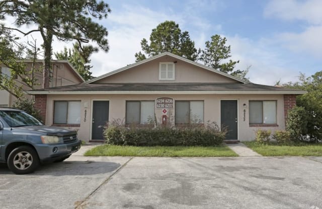 6236 Longchamp Dr - 6236 Longchamp Drive, Jacksonville, FL 32244