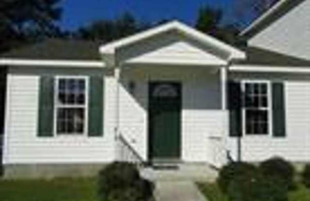 Wonderful 2 Bedroom, 2 Bath Home-414 Winners Circle - 414 Winners Circle North, Piney Green, NC 28546