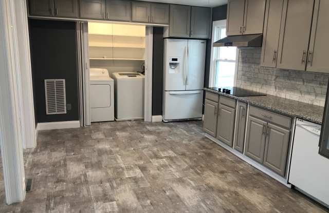 126 OAK VIEW DRIVE SE Gallery 2