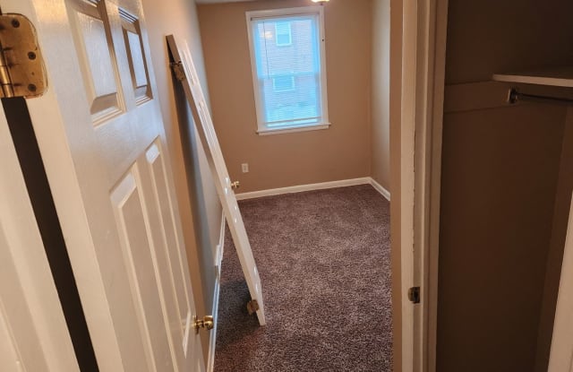 439 Eastlawn St - 439 Eastlawn Avenue, Wilmington, DE 19802