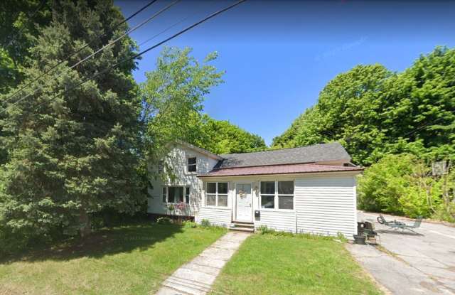 4 Bdrm Family or Professional home Total package photos photos