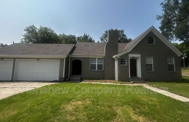403 E Main St photos photos