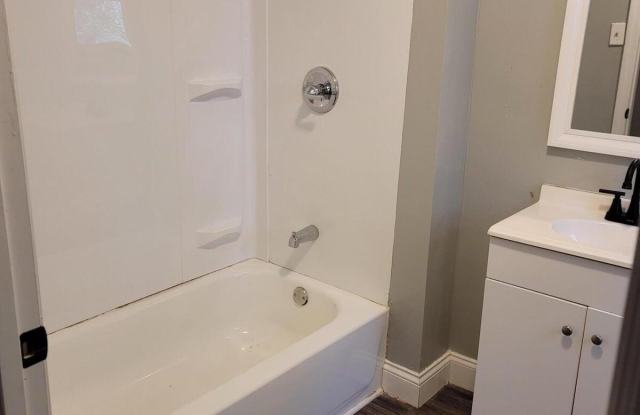 215 Glendale Drive - 215 Glendale Drive, Chattanooga, TN 37405