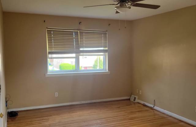 9448 Lansford Street photos photos