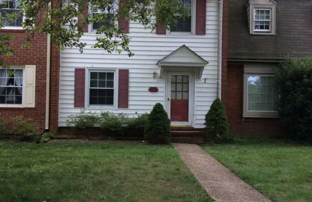 Spacious 3 Bedroom 2 1/2 Bath Townhome - 103 London Company Way, James City County, VA 23185