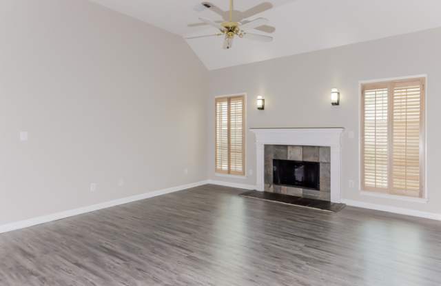 2550 Samar Drive Gallery 3