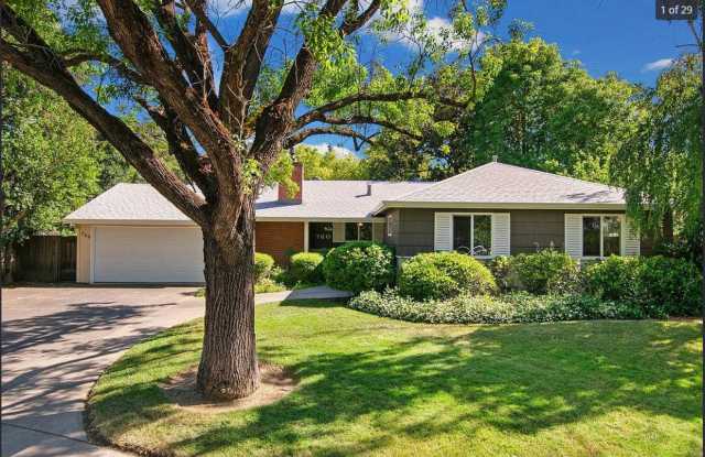 A warm and welcoming home where comfort and convenience meet in the heart of Davis. Not fall rental photos photos