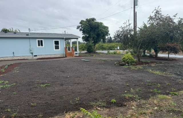 3-Bedroom, 2-Bath Home with Central A/C in Peaceful Independence Setting Gallery 4