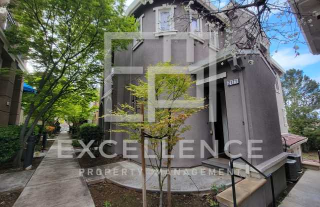 Beautifully Updated 2/2 with 2 Car Garage,  W/D - Easy Access to Freeway  Shopping photos photos