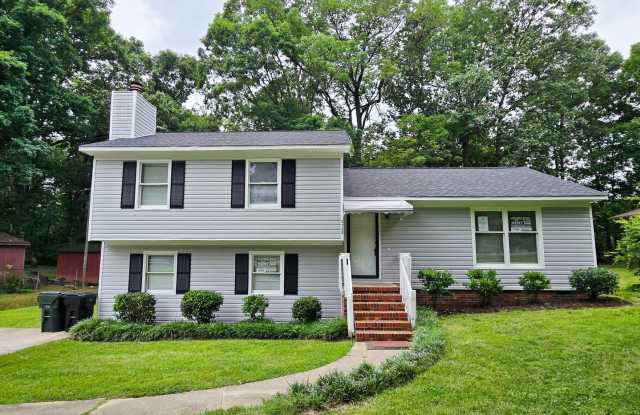 Awesome 4 Bedroom 2.5 Bath Home in West Burlington! photos photos