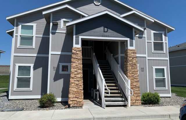 6305D Chapel Hill Blvd. photos photos