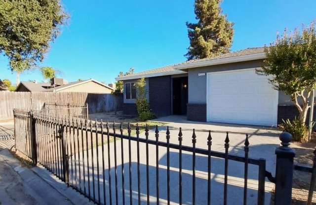 Charming 3-Bedroom, 2-Bath Home in Fresno! Gallery 3